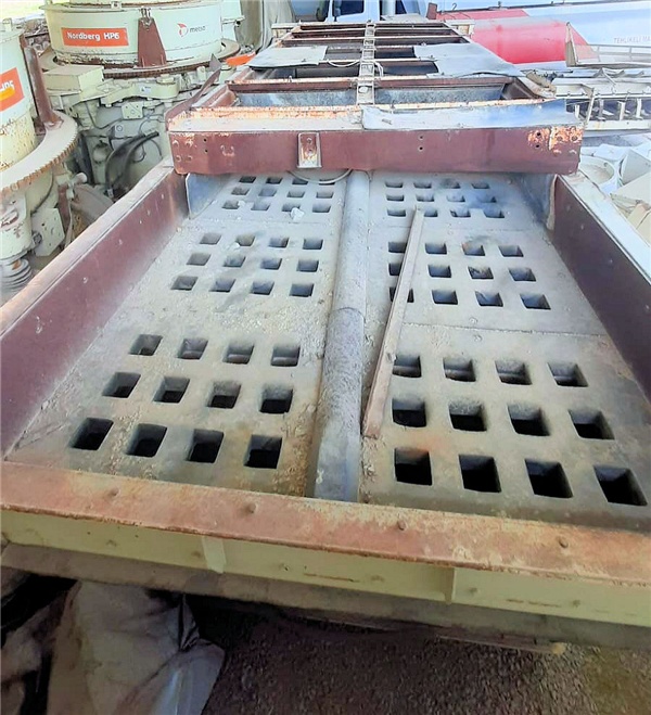Metso Model Cvb 2060, 2m X 6m (6' X 20') Inclined Screen)